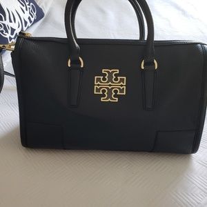 Authentic Tory Burch Bitton handbag w strap